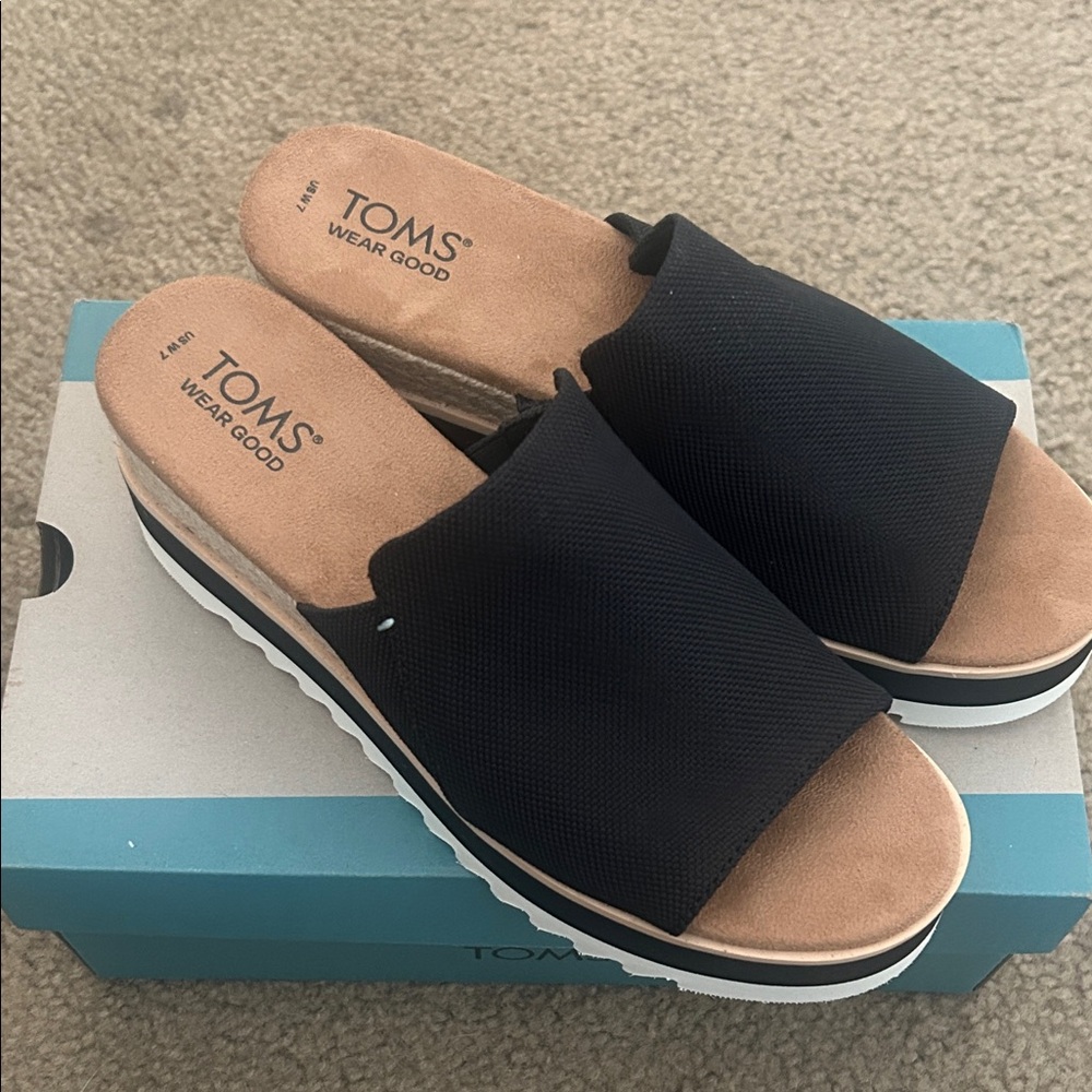 Toms Black Slide Clog Sandals with Tan Footbed